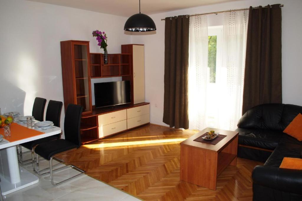 Yakov Free Public Parking And Balcony Apartment Zadar Exterior photo